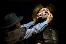  Don Quijote
Reviczky Gábor mint Don Quijote, és hű társa, Sancho Panza Bodrogi Gyula alakításában. A bemutatót 2015. szeptember 18-án tartották a Nemzeti Színházban.