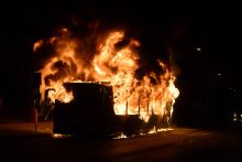Tűz
2015. 02. 15. hajnalán, Budapesten a Szilágyi Erzsébet fasoron, egy Mercedes Citaro típusú autóbusz motorterében keletkezett a tűz, s noha a járművezető azonnal megkezdte az oltást, a busz vázig leégett. A tűzoltók 10 percen belül érkeztek ki, és kezdték meg az oltást habosított vízzel.