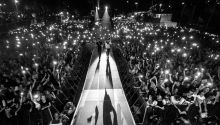 'One In A Million'
Mobiltelefonok fényei a magyar Brains zenekar koncertjén a Budapest Parkban szeptember 17-én.