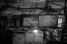Végleg bezár a Márkus-hegyi bánya
Végleg bezárt 2015 január 1-én Magyarország utolsó mélyművelésű szénbányája, ezzel az országban megszűnik a szénbányászat. A lent lévő munkaeszközöket a felszínre szállítják és berobbantják a bányát, ahelyett, hogy vízzel árasztanák el és később, ha szükség lenne rá kiszivattyúzható lenne. 